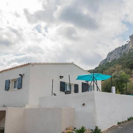Maison avec jardin, parking entre mer et montagne Le Revest-le-Eaux Extérieur photo