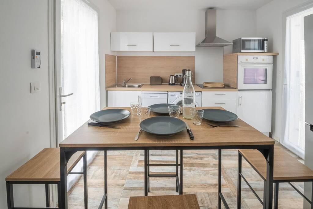 Maison avec jardin, parking entre mer et montagne Le Revest-le-Eaux Extérieur photo
